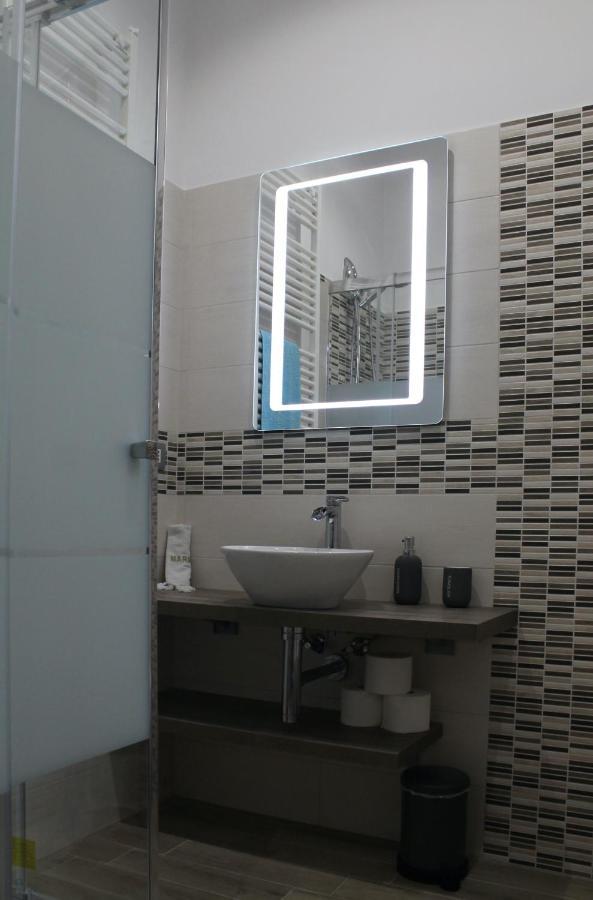 רומא Ben'S Houses - Trastevere Apartment מראה חיצוני תמונה