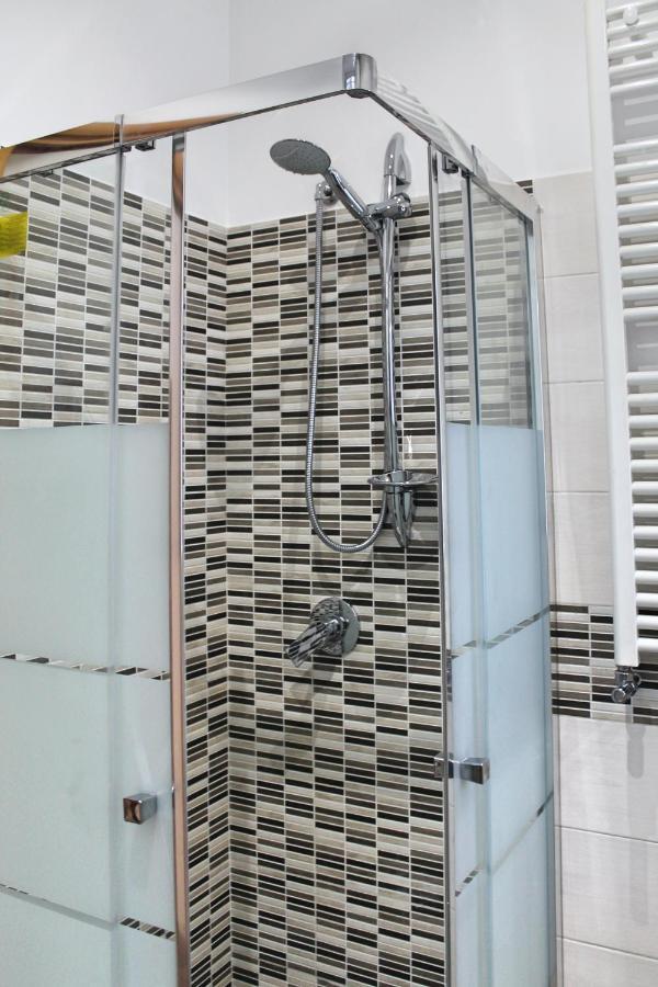 רומא Ben'S Houses - Trastevere Apartment מראה חיצוני תמונה